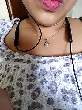 Snapshot of pallu_telgu_kannada chatting on March 17, 2025, 7:46 am pallu telgu kannada online show from March 17, 2025, 7:46 am