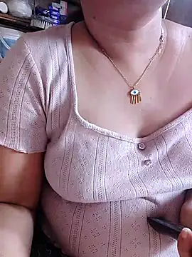 Snapshot of pallu_telgu_kannada chatting on November 4, 2025, 6:56 am pallu telgu kannada online show from November 4, 2025, 6:56 am