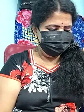 abinaya26 online show from October 3, 2025, 8:06 pm