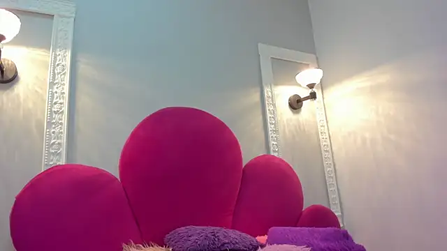 Snapshot of Bonniie_22 chatting on October 28, 2025, 1:58 pm Bonniie 22 online show from October 28, 2025, 1:58 pm