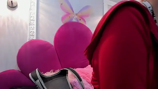 Snapshot of Bonniie_22 chatting on November 5, 2025, 3:45 pm Bonniie 22 online show from November 5, 2025, 3:45 pm