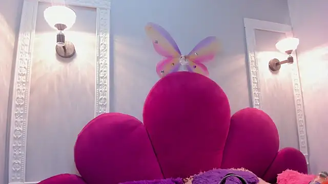 Snapshot of Bonniie_22 chatting on November 7, 2025, 1:44 pm Bonniie 22 online show from November 7, 2025, 1:44 pm