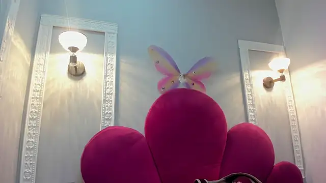 Snapshot of Bonniie_22 chatting on November 8, 2025, 1:22 pm Bonniie 22 online show from November 8, 2025, 1:22 pm