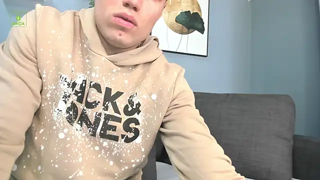 Snapshot of Kyle_Baker chatting on September 19, 2025, 5:20 am Kyle Baker online show from September 19, 2025, 5:20 am