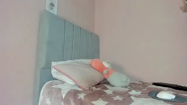 Snapshot of mary_cute9 chatting on December 14, 2025, 11:48 am mary cute9 online show from December 14, 2025, 11:48 am