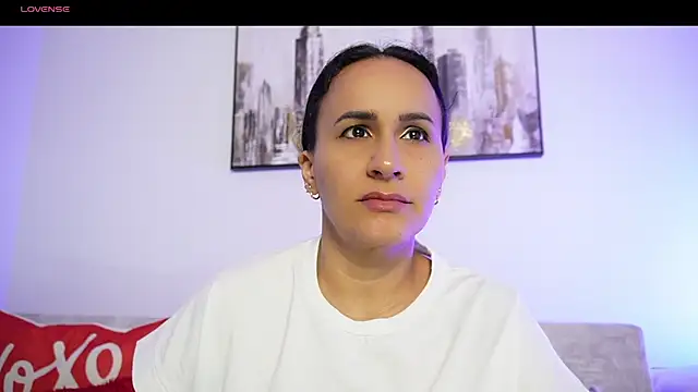 Snapshot of Sara_Charmy chatting on October 22, 2025, 11:21 am Sara Charmy online show from October 22, 2025, 11:21 am