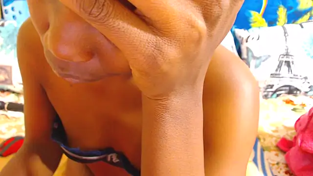 Snapshot of ChocolateClit chatting on October 21, 2025, 5:30 am ChocolateClit online show from October 21, 2025, 5:30 am