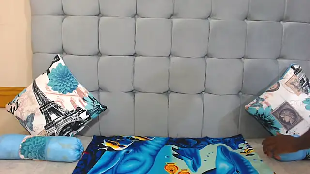 Snapshot of ChocolateClit chatting on November 13, 2025, 4:28 pm ChocolateClit online show from November 13, 2025, 4:28 pm