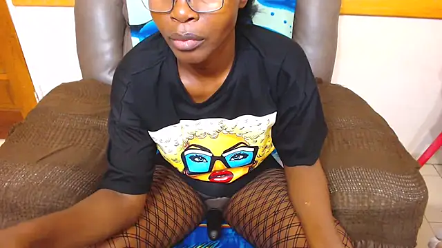 Snapshot of ChocolateClit chatting on November 29, 2025, 3:20 am ChocolateClit online show from November 29, 2025, 3:20 am