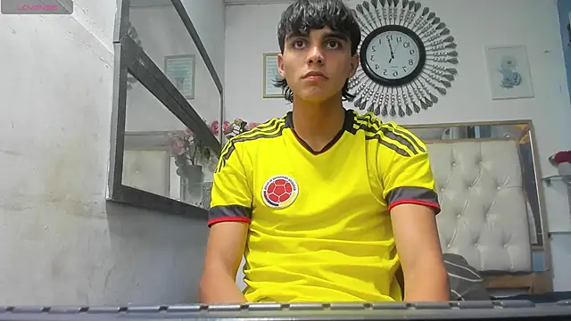 heiker  online show from March 9, 2025, 2:39 am