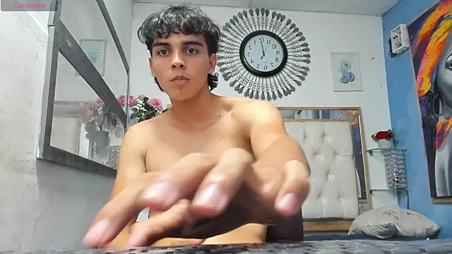 heiker  online show from March 11, 2025, 5:27 am