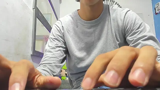 heiker  online show from March 21, 2025, 2:18 am