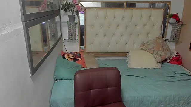 heiker  online show from November 10, 2025, 2:54 am