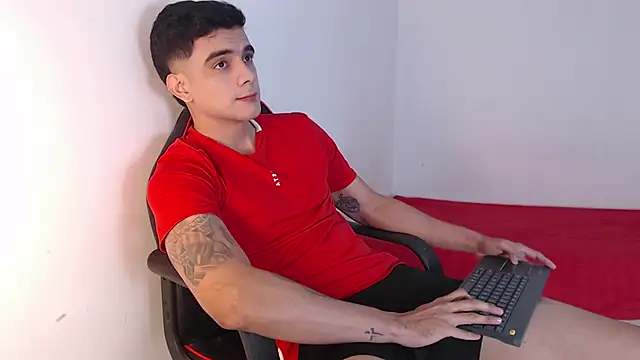 adam levis17 online show from September 28, 2025, 5:57 am