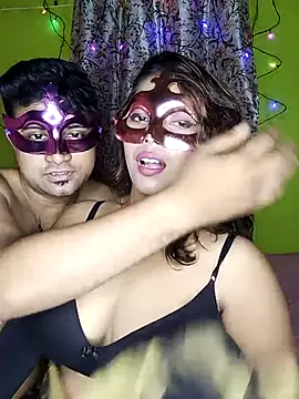 Snapshot of Exotic_couple_38 chatting on October 26, 2025, 6:58 pm Exotic couple 38 online show from October 26, 2025, 6:58 pm