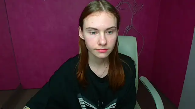 Snapshot of Fiona_Night chatting on March 9, 2025, 11:03 pm Fiona Night online show from March 9, 2025, 11:03 pm