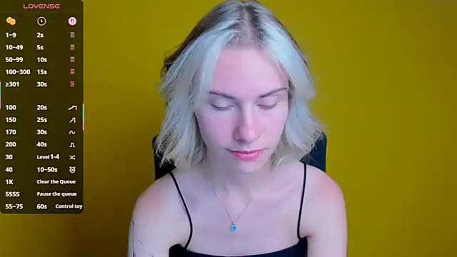 Snapshot of Fiona_Night chatting on September 16, 2025, 5:03 pm Fiona Night online show from September 16, 2025, 5:03 pm