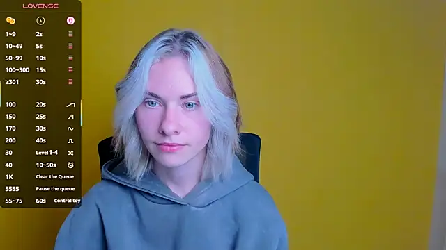 Snapshot of Fiona_Night chatting on September 17, 2025, 5:36 pm Fiona Night online show from September 17, 2025, 5:36 pm