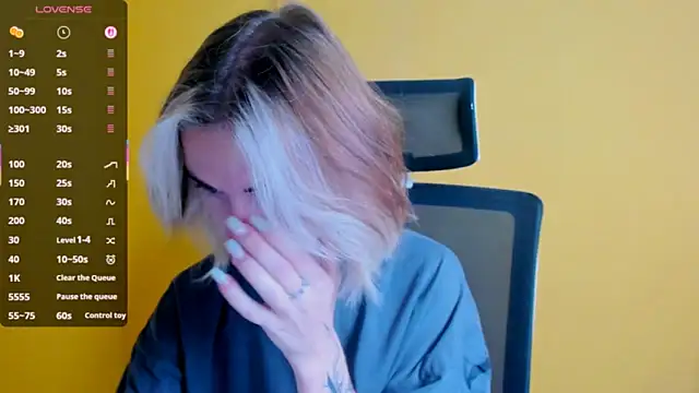 Snapshot of Fiona_Night chatting on September 29, 2025, 5:12 am Fiona Night online show from September 29, 2025, 5:12 am