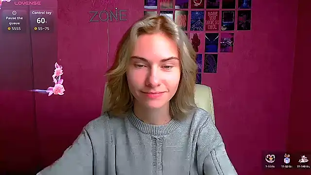 Snapshot of Fiona_Night chatting on October 17, 2025, 5:32 am Fiona Night online show from October 17, 2025, 5:32 am