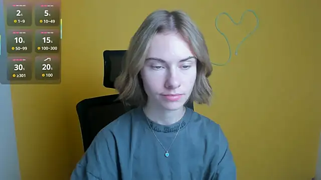 Snapshot of Fiona_Night chatting on November 26, 2025, 6:14 am Fiona Night online show from November 26, 2025, 6:14 am