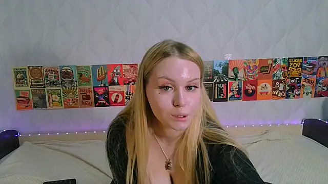 Snapshot of Beatrice_7 chatting on March 7, 2025, 9:40 am Beatrice 7 online show from March 7, 2025, 9:40 am