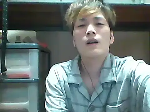 Snapshot of mgnhiroyuki chatting on March 12, 2025, 12:26 pm mgnhiroyuki online show from March 12, 2025, 12:26 pm