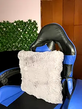 sofia 23x online show from September 24, 2025, 2:59 am