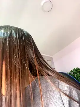 sofia 23x online show from October 3, 2025, 12:57 pm