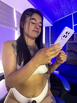 sofia 23x online show from November 8, 2025, 1:22 pm