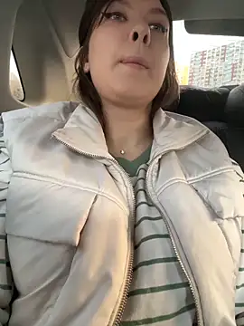 Snapshot of HannaJohnson chatting on November 17, 2025, 5:46 am HannaJohnson online show from November 17, 2025, 5:46 am