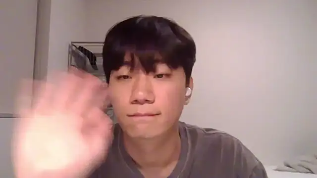 sdamvo2 online show from March 7, 2025, 10:24 am