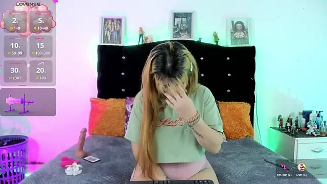 young jung online show from October 4, 2025, 2:42 am