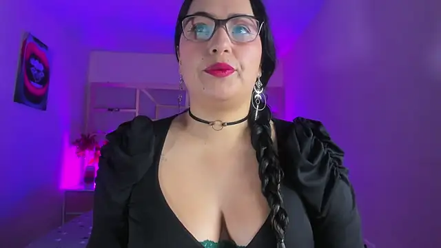 Snapshot of tamara_rouse1 chatting on November 26, 2025, 4:46 am tamara rouse1 online show from November 26, 2025, 4:46 am