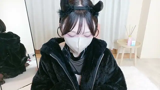 Snapshot of mami-pokoch chatting on December 5, 2025, 12:25 pm mami-pokoch online show from December 5, 2025, 12:25 pm