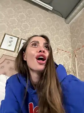 Amanda River online show from March 7, 2025, 7:30 am