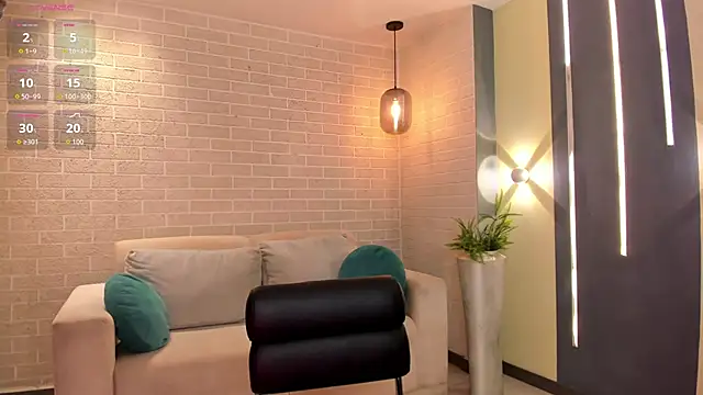 Snapshot of MaddisonCollins chatting on October 31, 2025, 7:59 pm MaddisonCollins online show from October 31, 2025, 7:59 pm