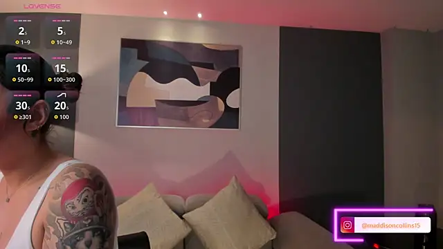 Snapshot of MaddisonCollins chatting on December 15, 2025, 2:43 pm MaddisonCollins online show from December 15, 2025, 2:43 pm