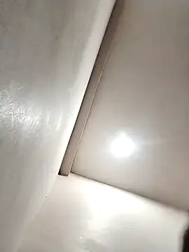 Maidangirl online show from November 9, 2025, 2:04 pm