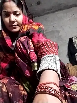 Maidangirl online show from December 3, 2025, 3:03 am