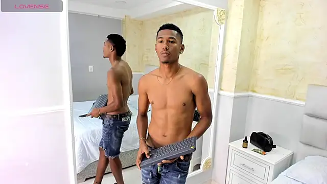 LexiAndDeker online show from September 9, 2025, 4:06 pm