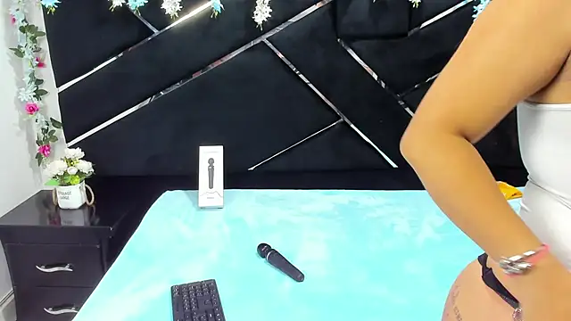  Violeta 18 online show from December 4, 2025, 3:38 am