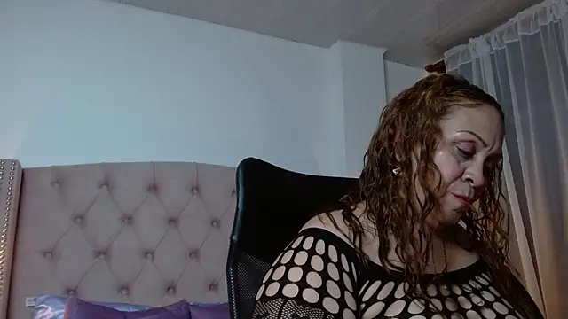 Snapshot of scarlettbooty chatting on March 5, 2025, 3:18 am scarlettbooty online show from March 5, 2025, 3:18 am