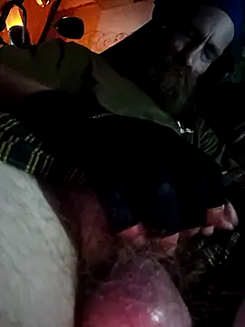 Snapshot of SirJonBradley chatting on September 18, 2025, 10:45 pm SirJonBradley online show from September 18, 2025, 10:45 pm