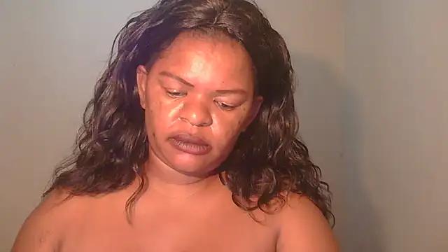 Snapshot of ebony_rose11 chatting on February 16, 2025, 4:32 pm ebony rose11 online show from February 16, 2025, 4:32 pm