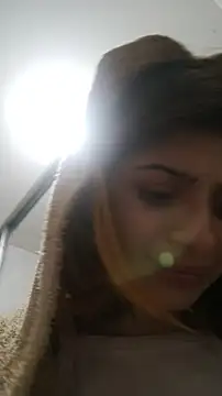 KratosAfroditacs online show from September 22, 2025, 3:58 pm