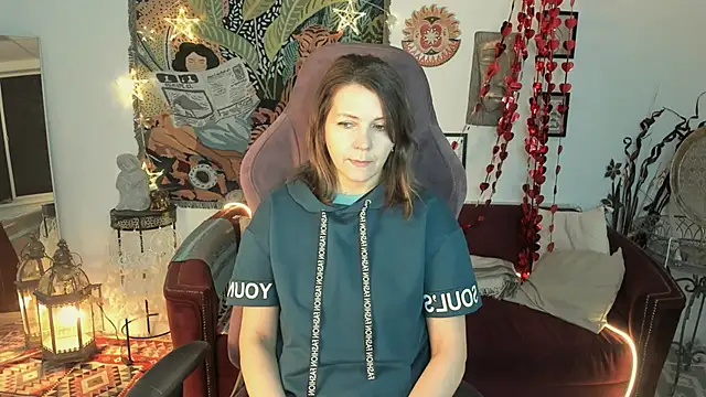 Snapshot of NicoleHitman chatting on March 6, 2025, 9:25 am NicoleHitman online show from March 6, 2025, 9:25 am