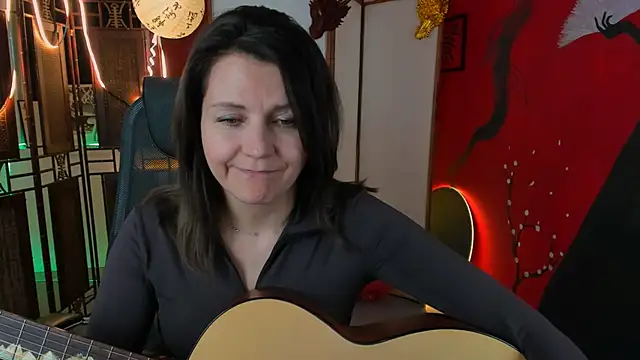 Snapshot of NicoleHitman chatting on March 17, 2025, 11:21 am NicoleHitman online show from March 17, 2025, 11:21 am