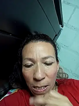 Snapshot of Antonela45 chatting on March 18, 2025, 1:00 am Antonela45 online show from March 18, 2025, 1:00 am