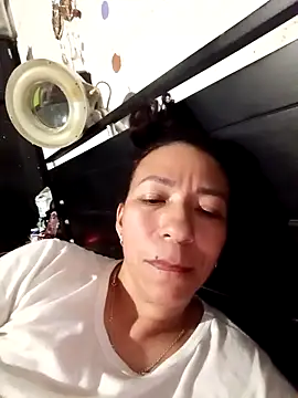 Snapshot of Antonela45 chatting on September 23, 2025, 12:35 am Antonela45 online show from September 23, 2025, 12:35 am